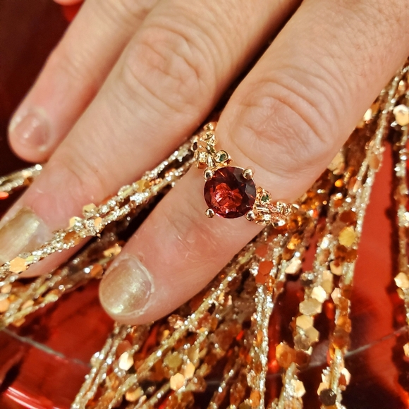 Grand Romantic Gesture Red Ruby Rose Emerald Green Leaf Gemstone 925 Golden Ring - Picture 3 of 16